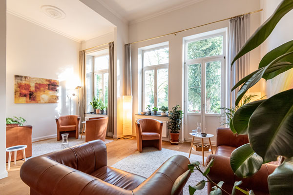02 Wegebereiter Institut_Bibliothek-23_600x400